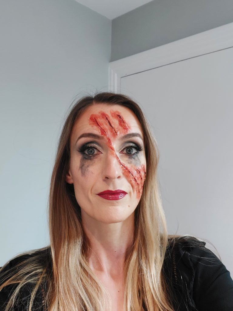 maquillage glamour griffures face